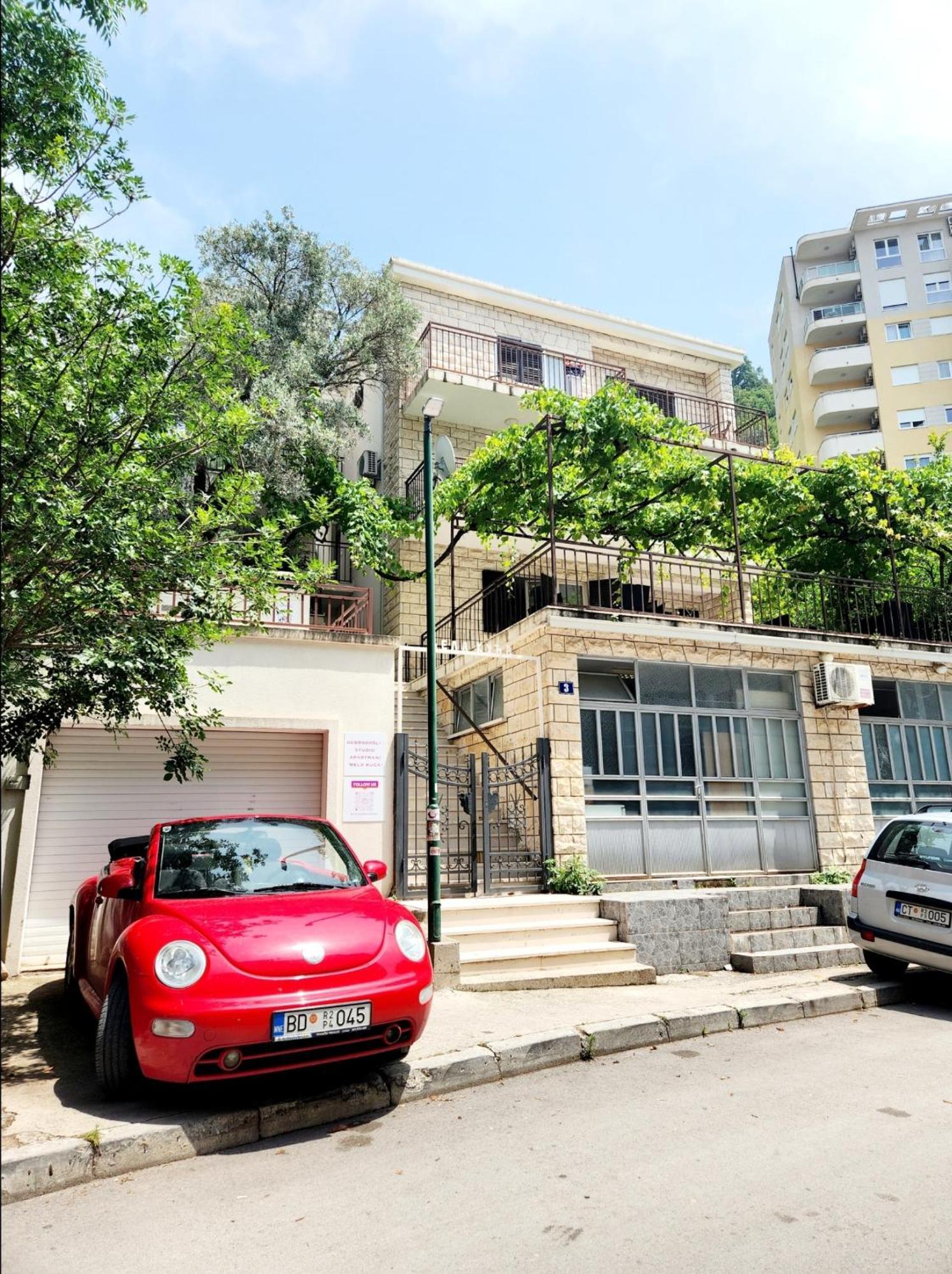 Bela Kuca Studio Apartments-Na Korak Do Mora-A Step To The Sea 라파일로비치 외부 사진