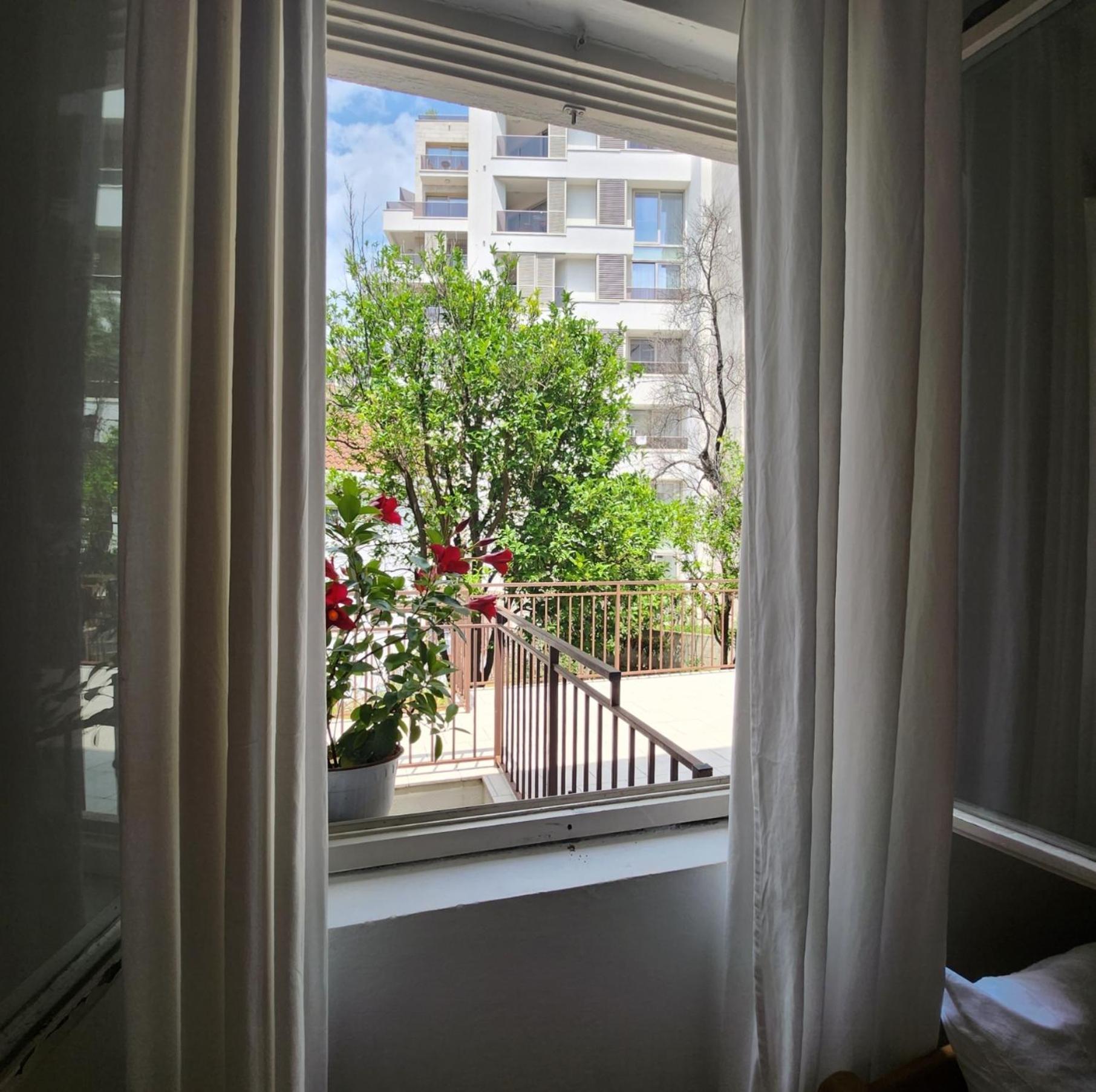 Bela Kuca Studio Apartments-Na Korak Do Mora-A Step To The Sea 라파일로비치 외부 사진