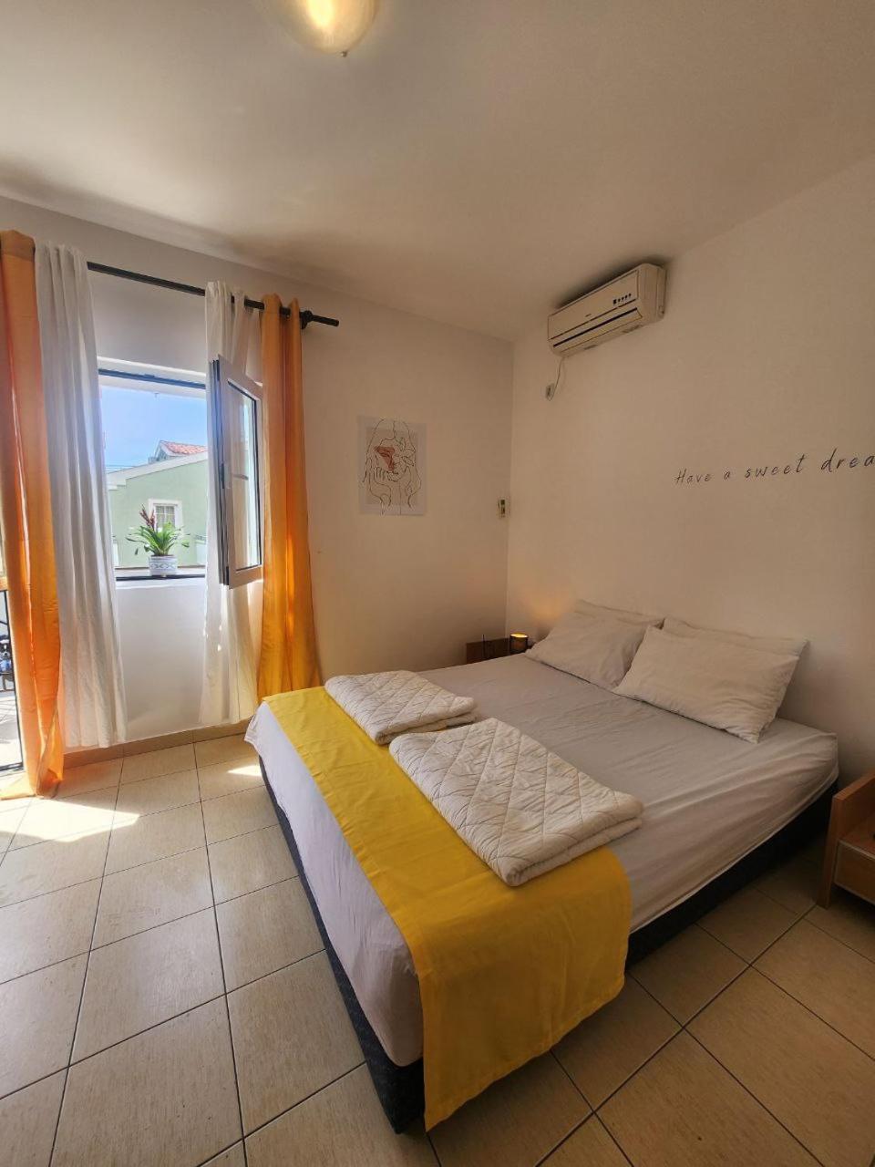 Bela Kuca Studio Apartments-Na Korak Do Mora-A Step To The Sea 라파일로비치 외부 사진